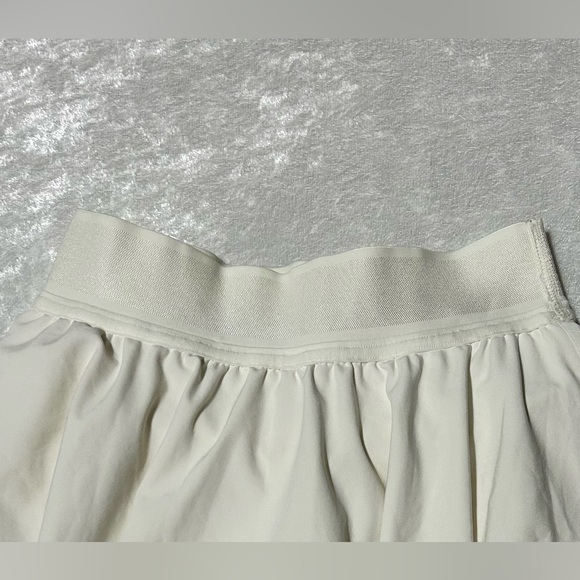 NWoT Lululemon court rival  skirt - Picture 8 of 9
